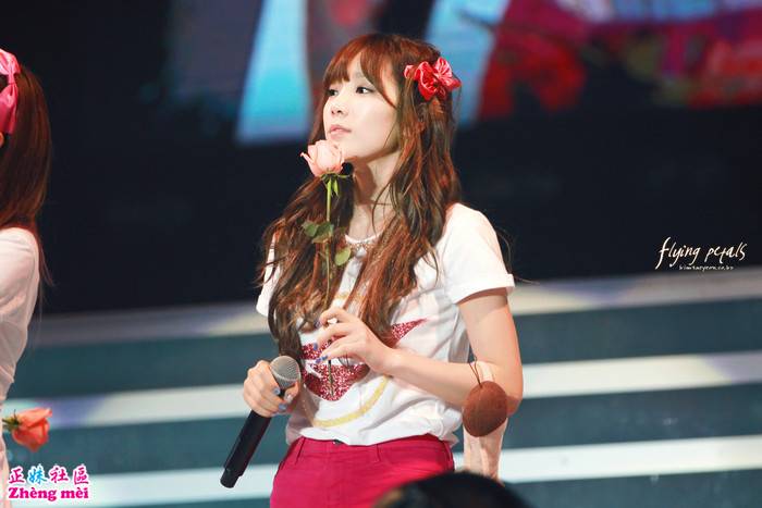 2015mama_best_female_artist_taeyeon_36.jpg