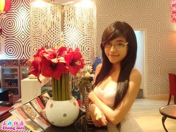 elly_tran_ha_10.jpg