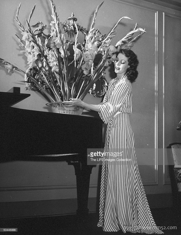 loretta_young_0018_620px.jpg