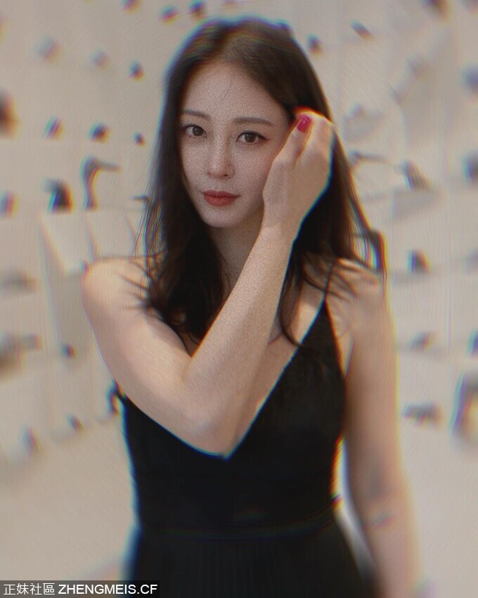 han_ye_seul__117081875342072750513045241574258333753222n.jpg