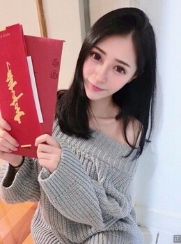 身材和顏值都是幾霸昏！人氣網拍模特兒Vivian