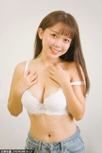 巨乳童顏