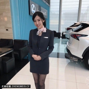 LEXUS服务员蔡芳婷